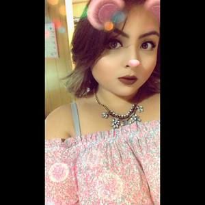 Meet your Posher, Adriana